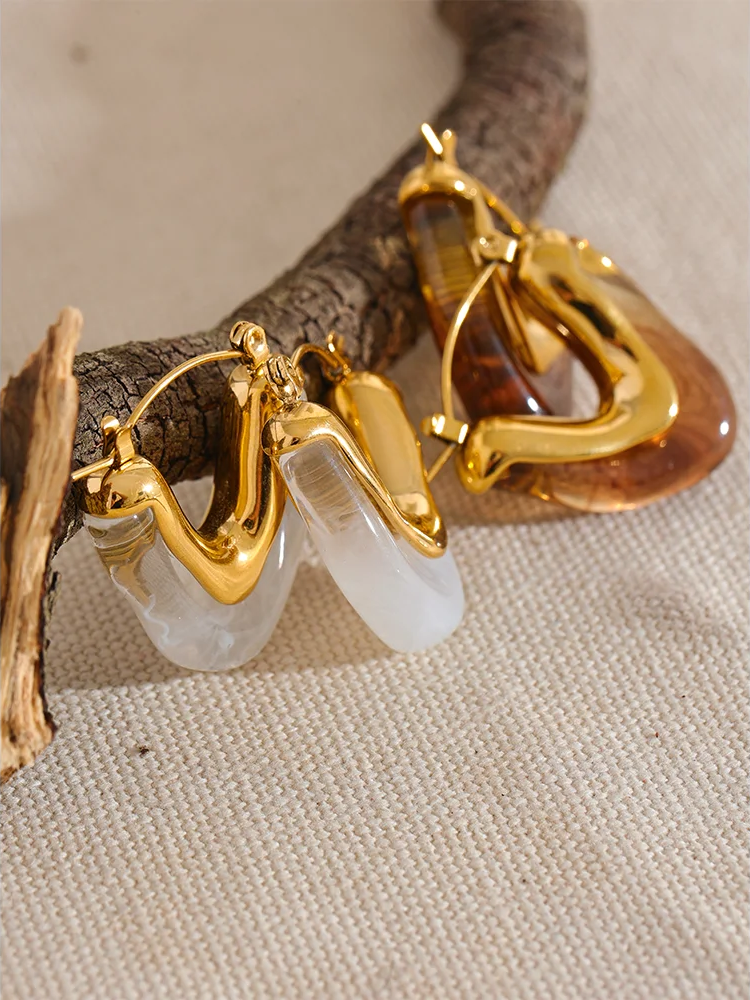 Acrylic V Shape Triangle Earrings - Ecru
