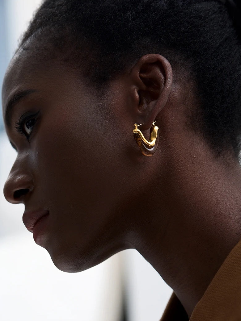 Acrylic V Shape Triangle Earrings - Ecru