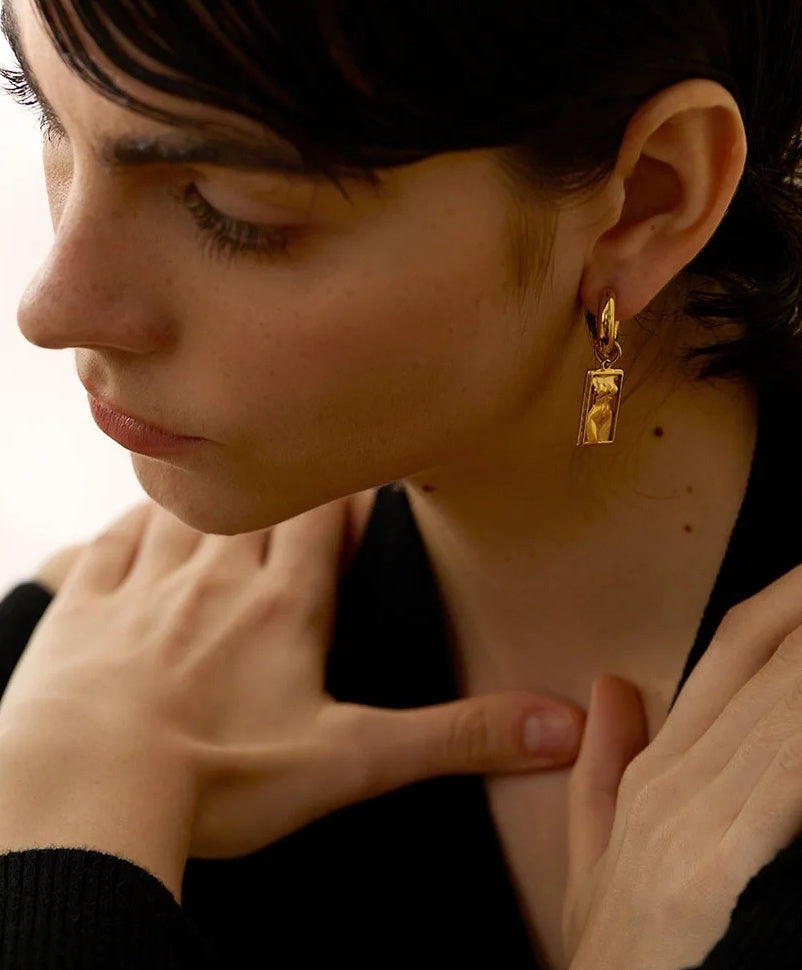 Body Drop Unusual Hoop Earrings - Ecru
