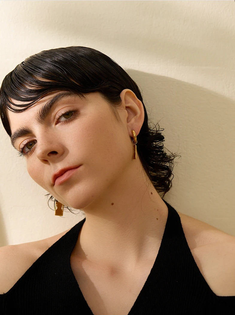 Body Drop Unusual Hoop Earrings - Ecru