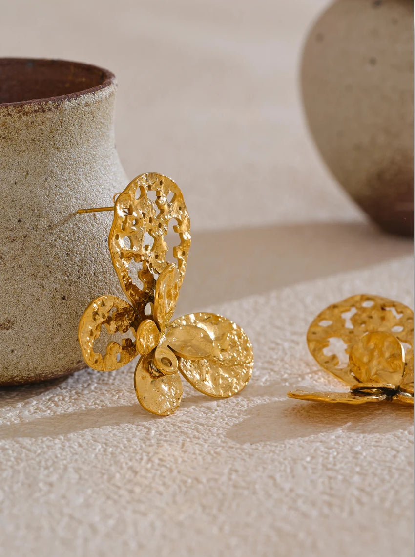 Butterfly Textured Statement Jewelry Set - Ecru