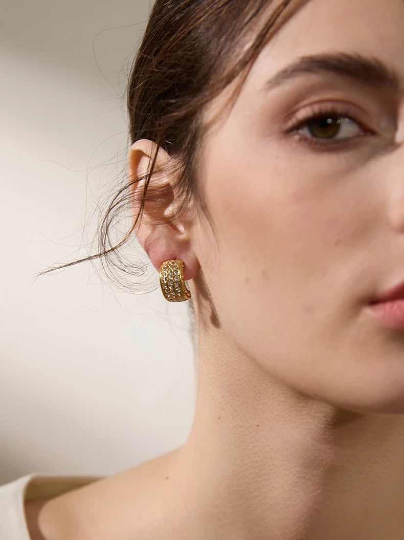 C Shape Geometric Fashion Earrings - Ecru