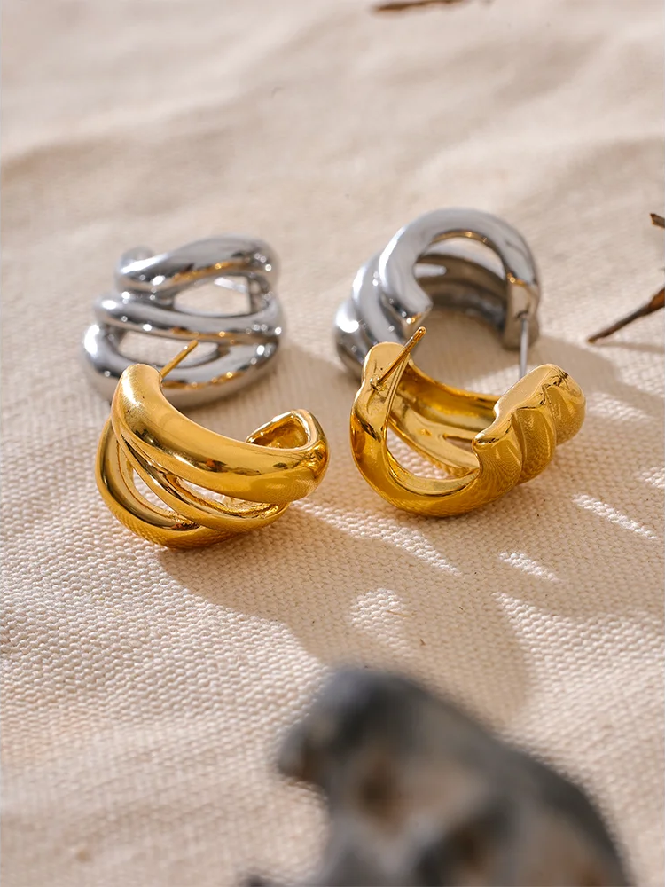 C-Shape Statement Geometric Earrings - Ecru