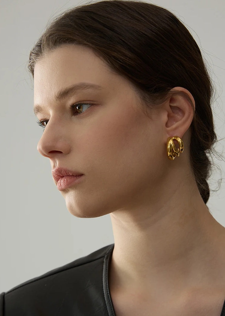 C-Shape Statement Geometric Earrings - Ecru