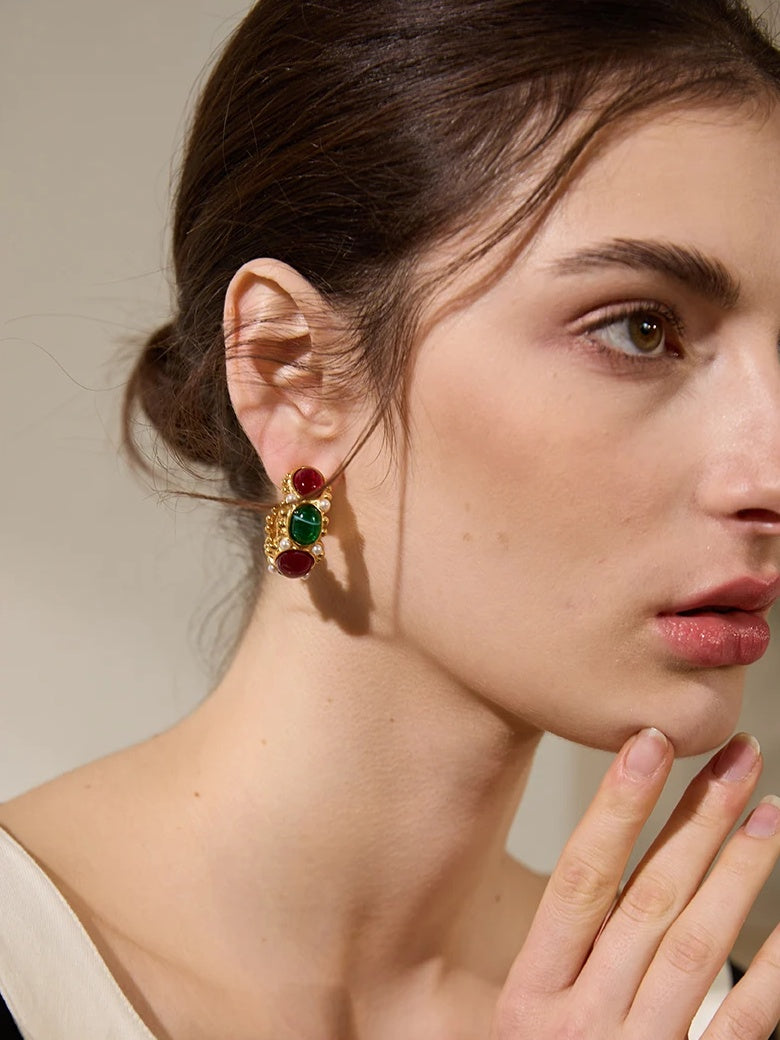 C-Shaped French Charm Earrings - Ecru