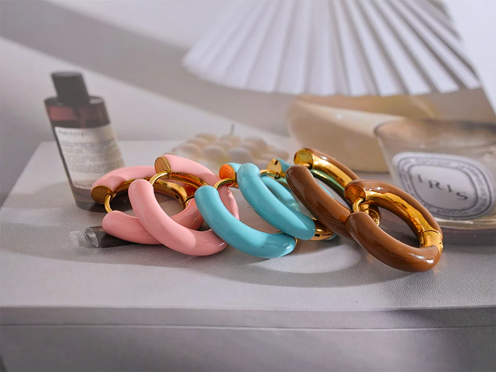 Candy Color Hollow Hoop Earrings - Ecru