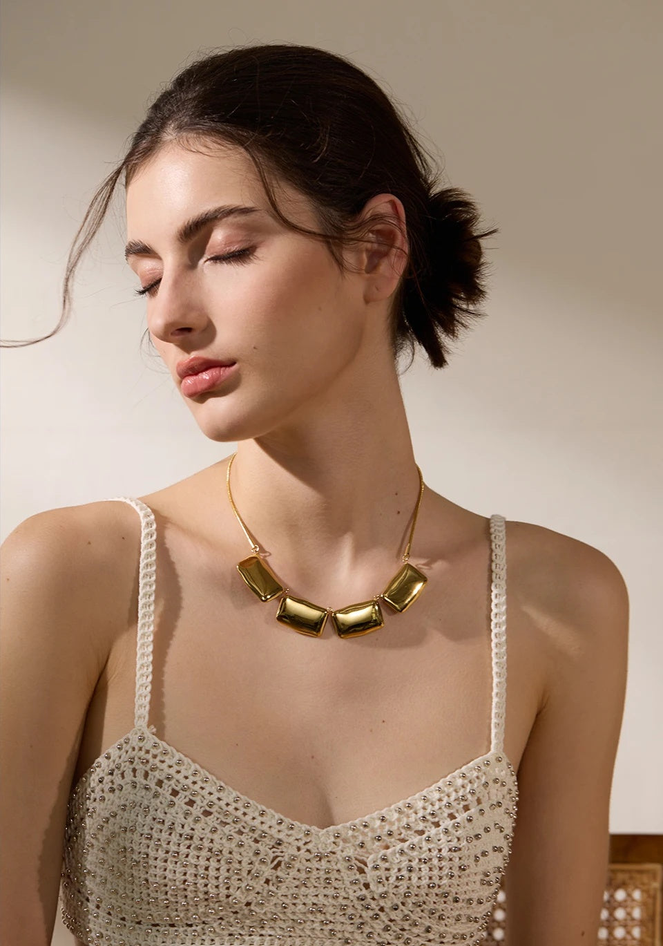 Chain Square Pendant Collar Necklace - Ecru