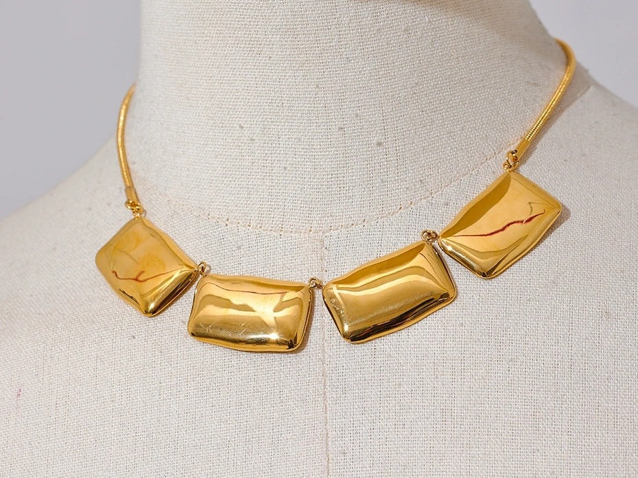 Chain Square Pendant Collar Necklace - Ecru