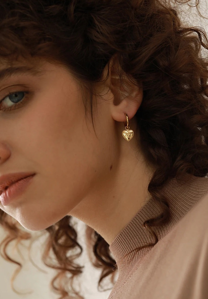 Charm Eye Heart Drop Earrings - Ecru