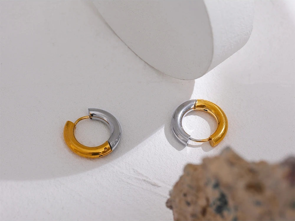 Chic Geometric Round Hoop Earrings - Ecru