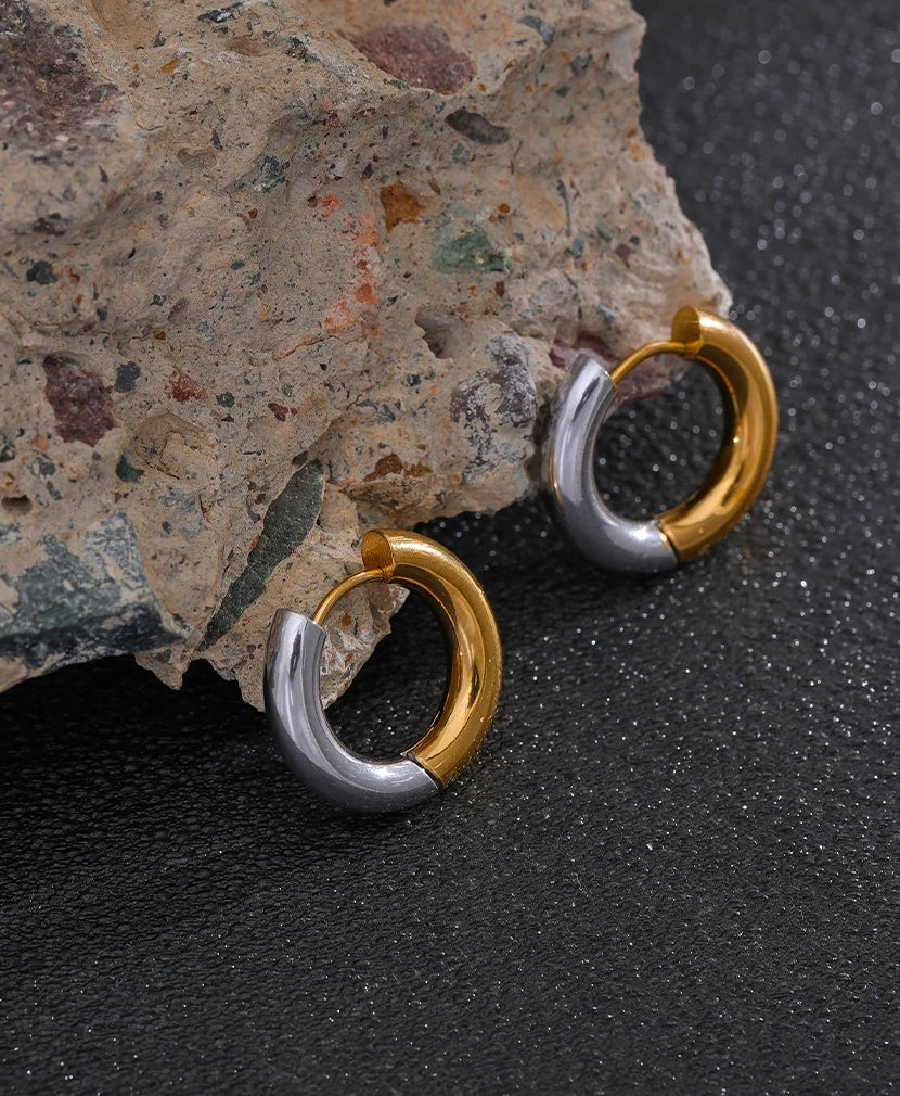 Chic Geometric Round Hoop Earrings - Ecru