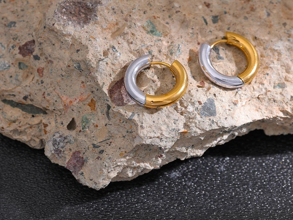Chic Geometric Round Hoop Earrings - Ecru