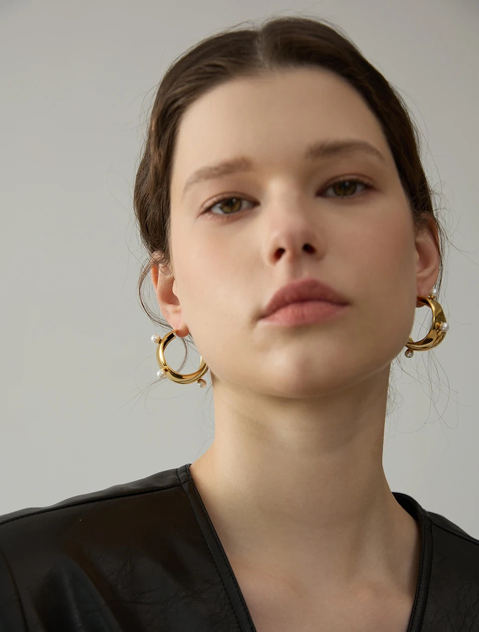 Chic Imitation Pearls Unusual Earrings - Ecru