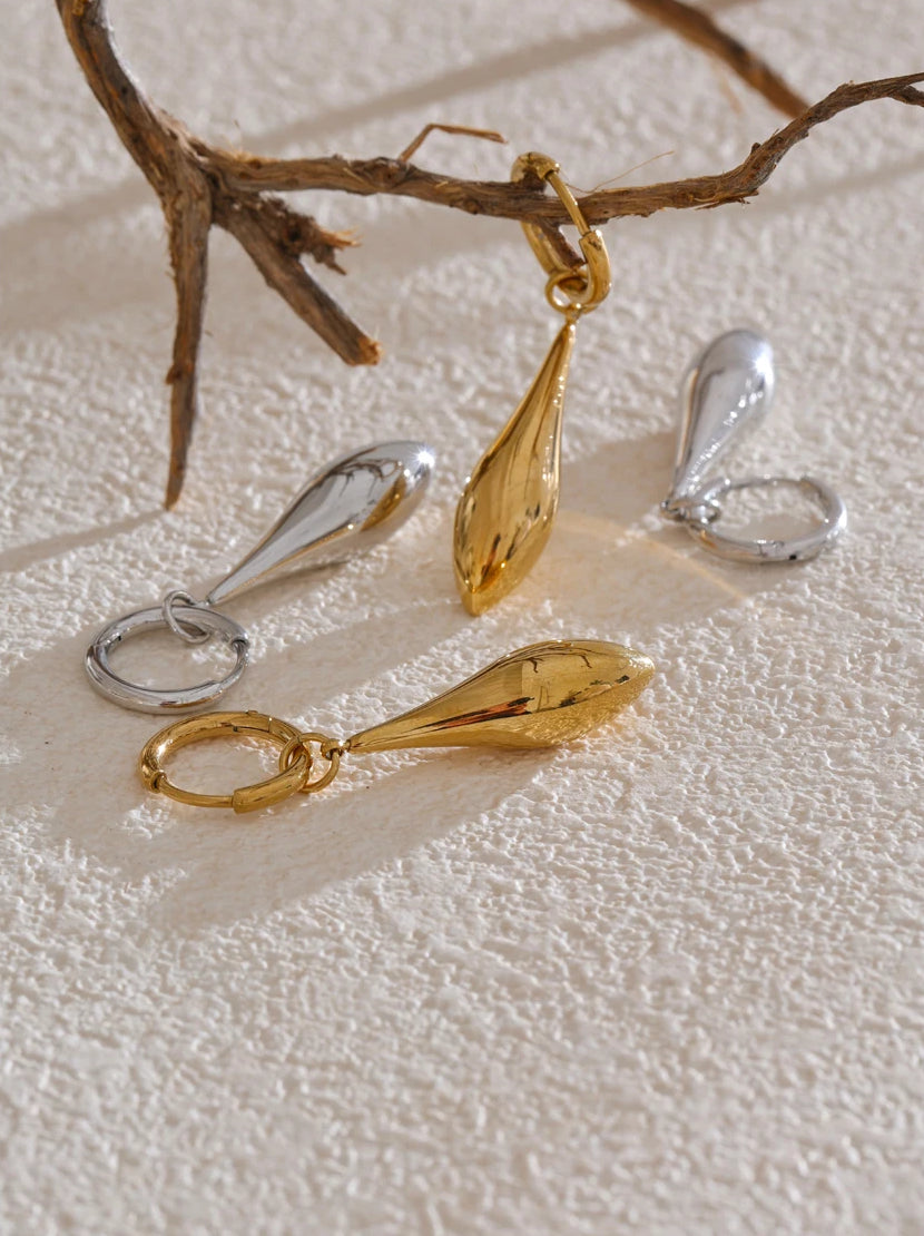 Chic Shiny Water Drop Earrings - Ecru