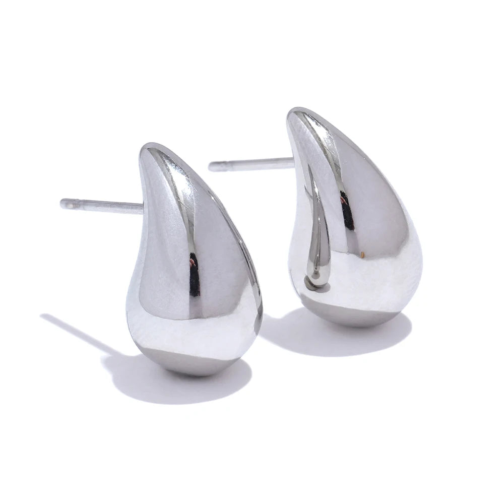 Chic Water Drop Stud Earrings - Ecru