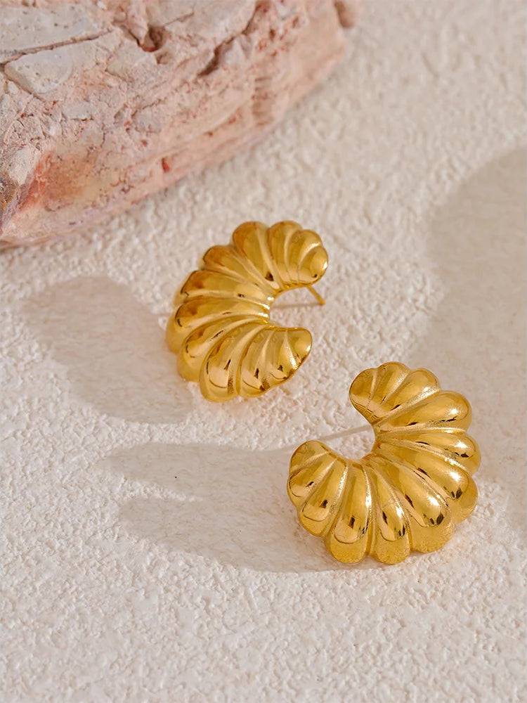 Chunky Geometric Textured Stud Earrings - Ecru