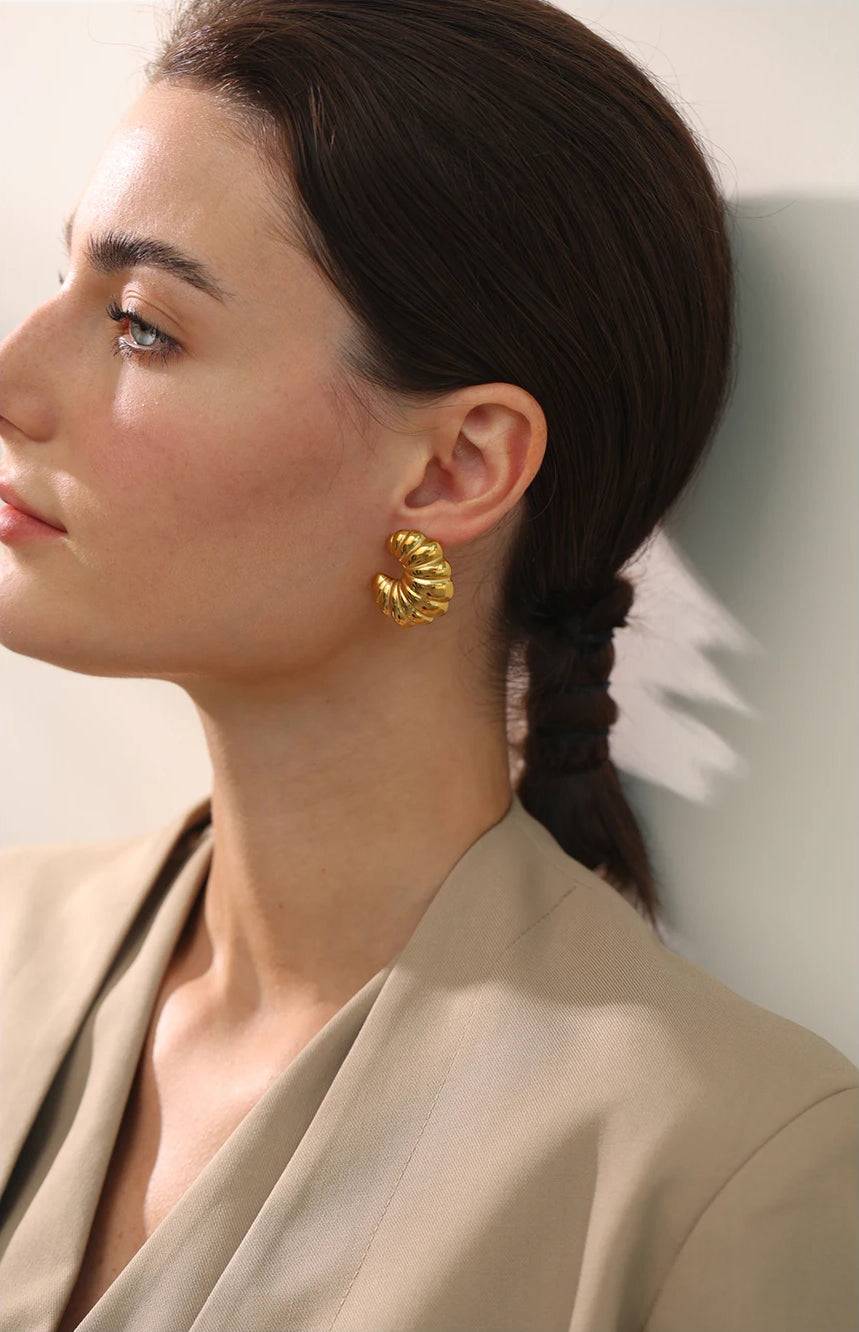 Chunky Geometric Textured Stud Earrings - Ecru