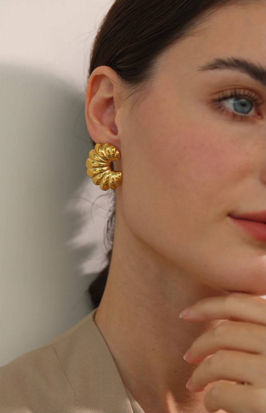 Chunky Geometric Textured Stud Earrings - Ecru