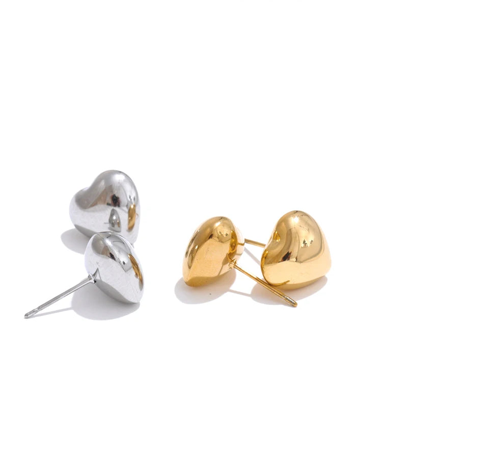 Chunky Heart Trendy Stud Earrings - Ecru