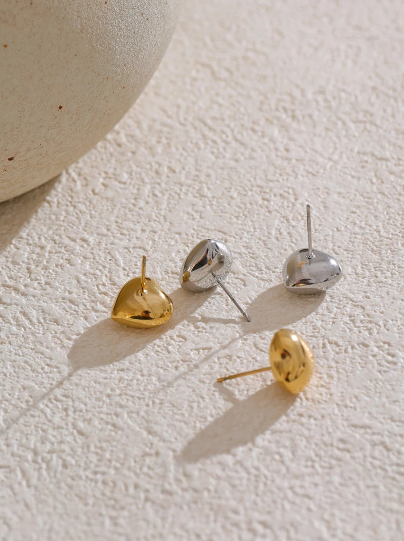 Chunky Heart Trendy Stud Earrings - Ecru