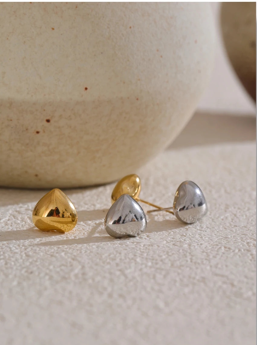 Chunky Heart Trendy Stud Earrings - Ecru