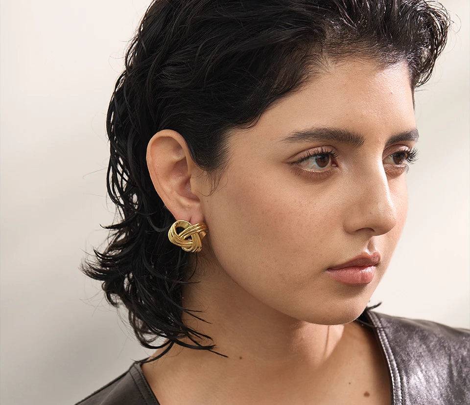 Chunky Refined Knot Stud Earrings - Ecru