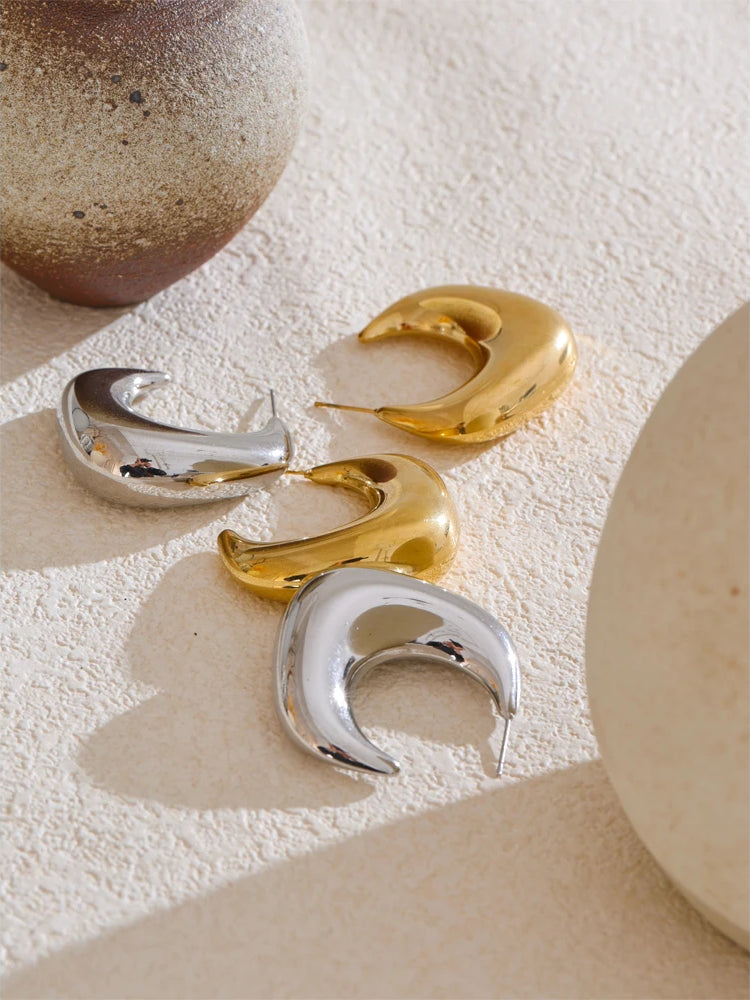 Chunky Refined Modern Huggie Earrings - Ecru