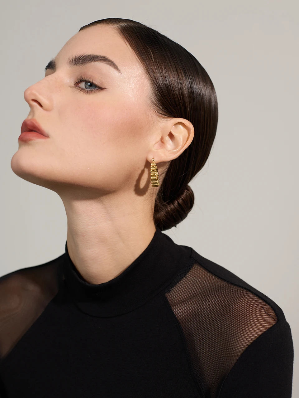 Chunky Textured Classic Hoop Earrings - Ecru