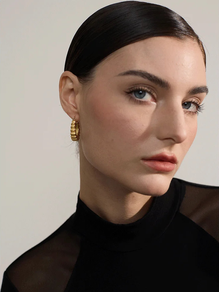 Chunky Textured Classic Hoop Earrings - Ecru