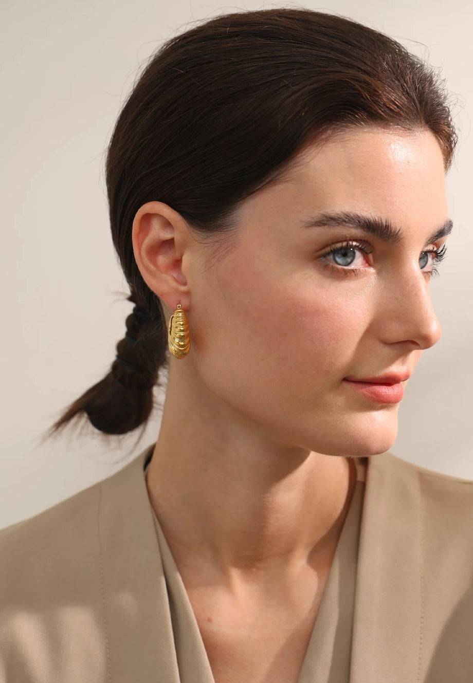 Chunky Textured Elegant Hoop Earrings - Ecru
