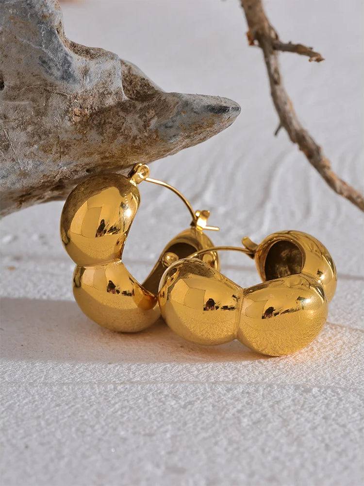 Chunky Textured Flower Hoop Earrings - Ecru