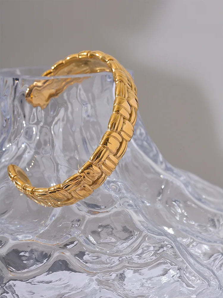 Chunky Textured Premium Cuff Bracelet - Ecru