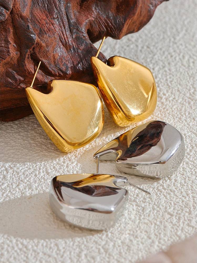Chunky Timeless Trendy Statement Earrings - Ecru