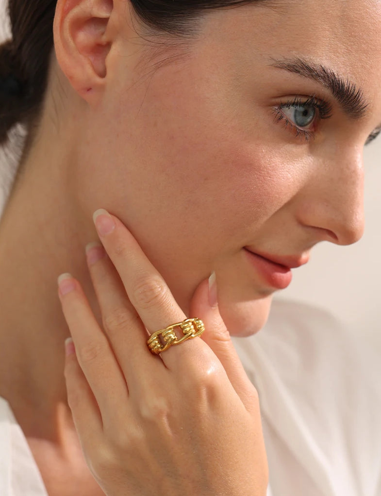 Chunky Trendy Shiny Statement Ring - Ecru