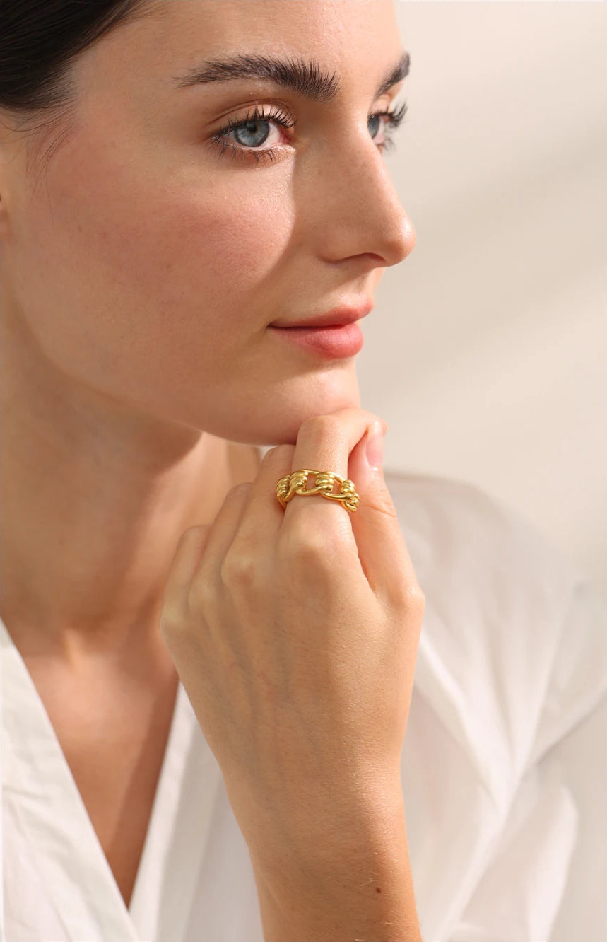 Chunky Trendy Shiny Statement Ring - Ecru