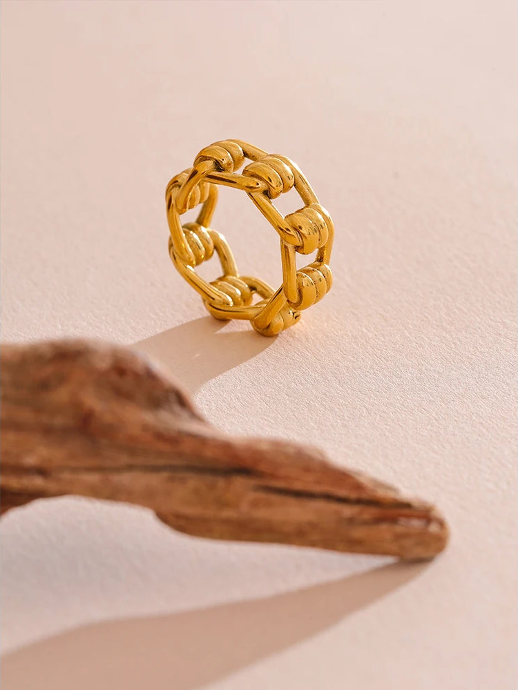 Chunky Trendy Shiny Statement Ring - Ecru
