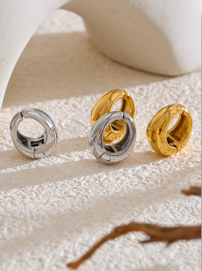 Classic Chunky Shiny Huggie Earrings - Ecru