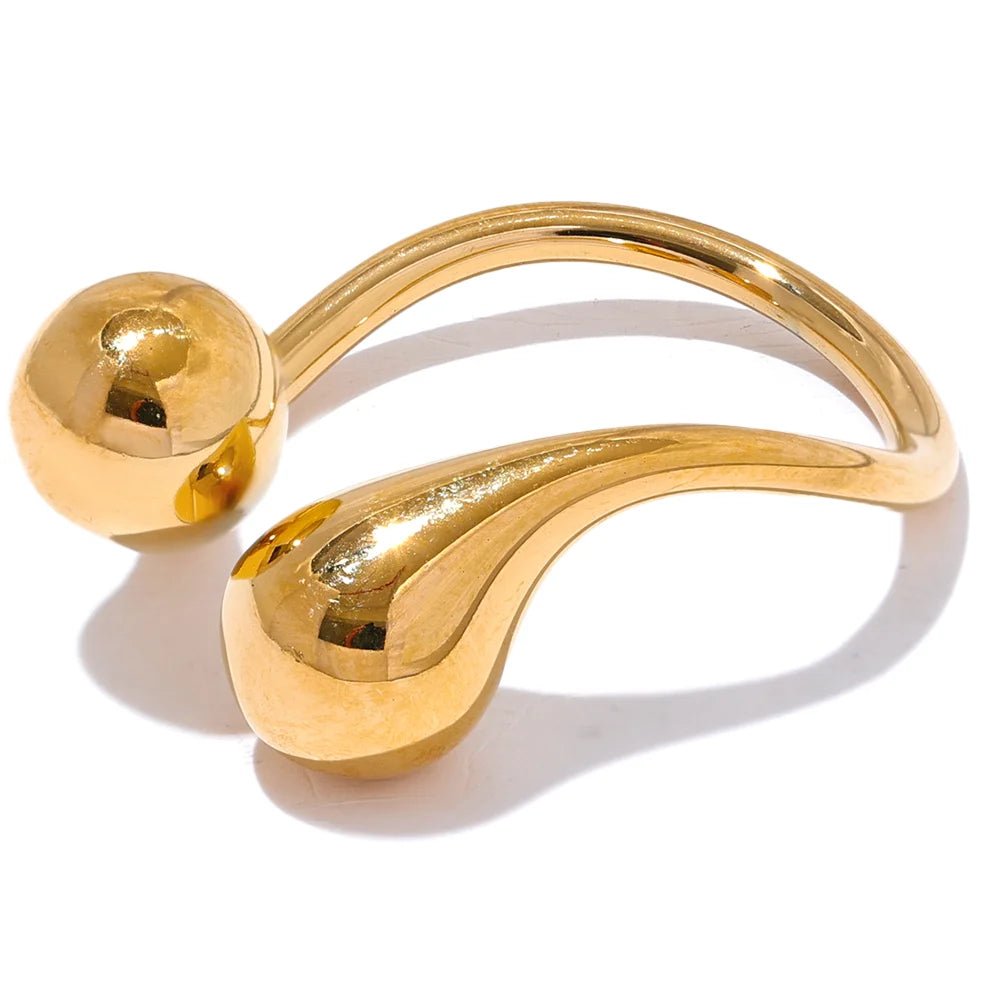 Elegant Geometric Chunky Statement Ring - Ecru