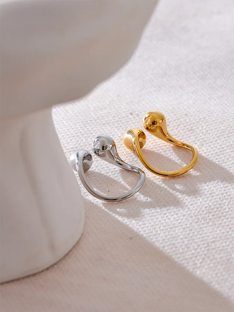 Elegant Geometric Chunky Statement Ring - Ecru