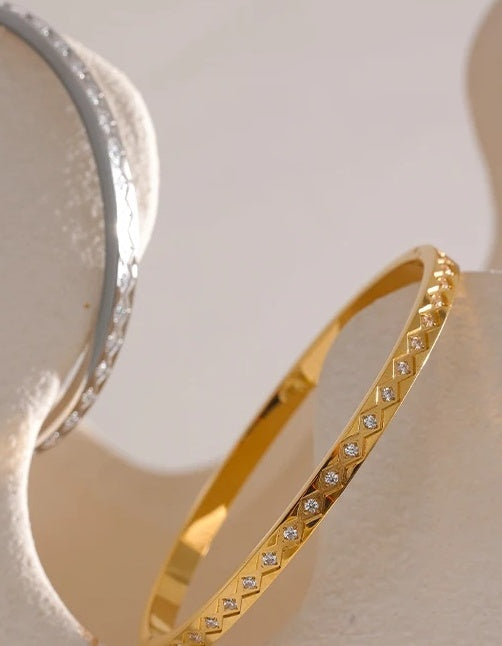 Fashion Cast Statement Bangle Bracelet - Ecru