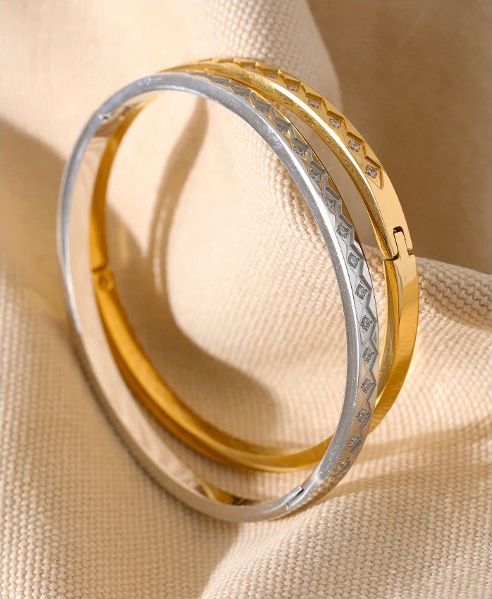 Fashion Cast Statement Bangle Bracelet - Ecru