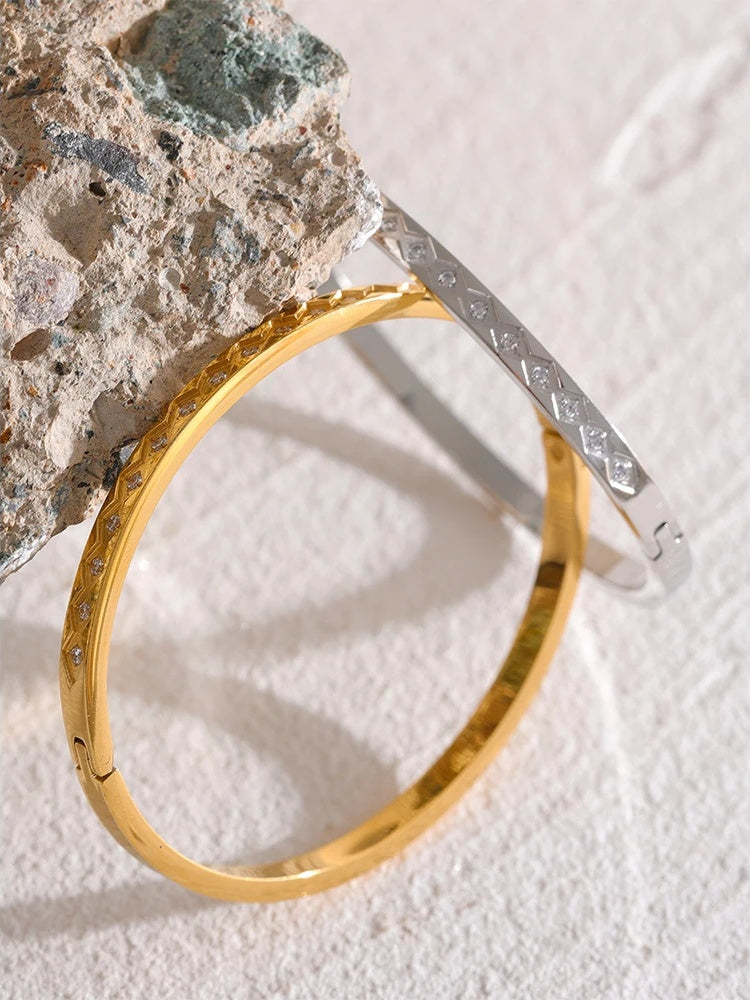 Fashion Cast Statement Bangle Bracelet - Ecru