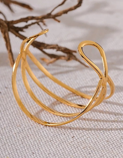 Geometric Hollow Cuff Wrist Bracelet - Ecru