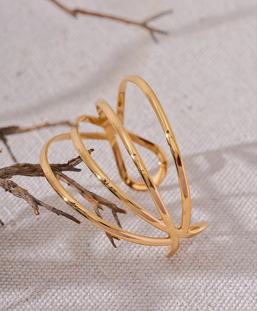Geometric Hollow Cuff Wrist Bracelet - Ecru