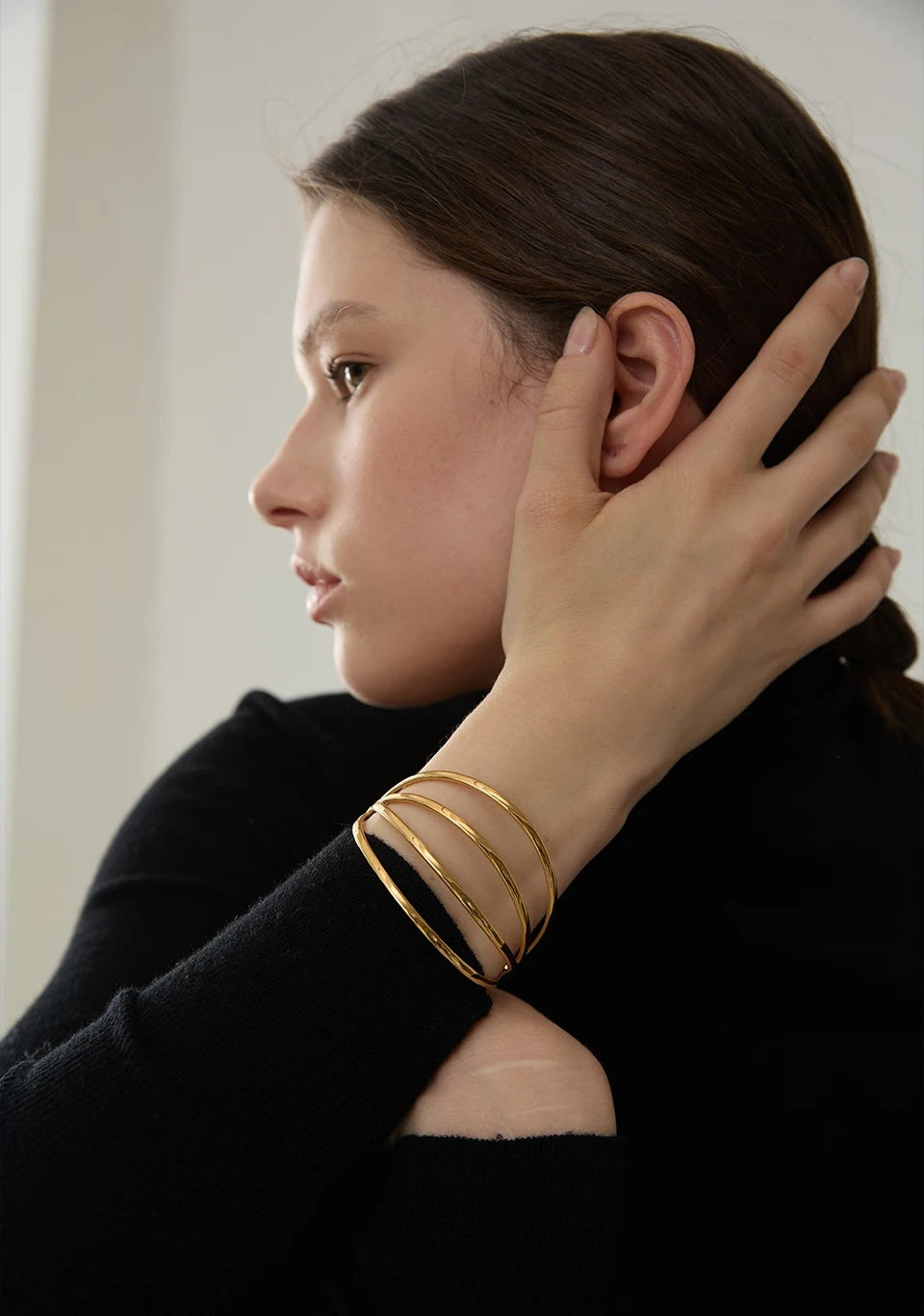 Geometric Hollow Cuff Wrist Bracelet - Ecru