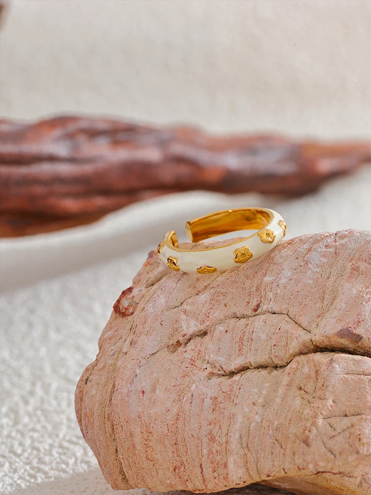 Geometric Trendy Enamel Statement Ring - Ecru