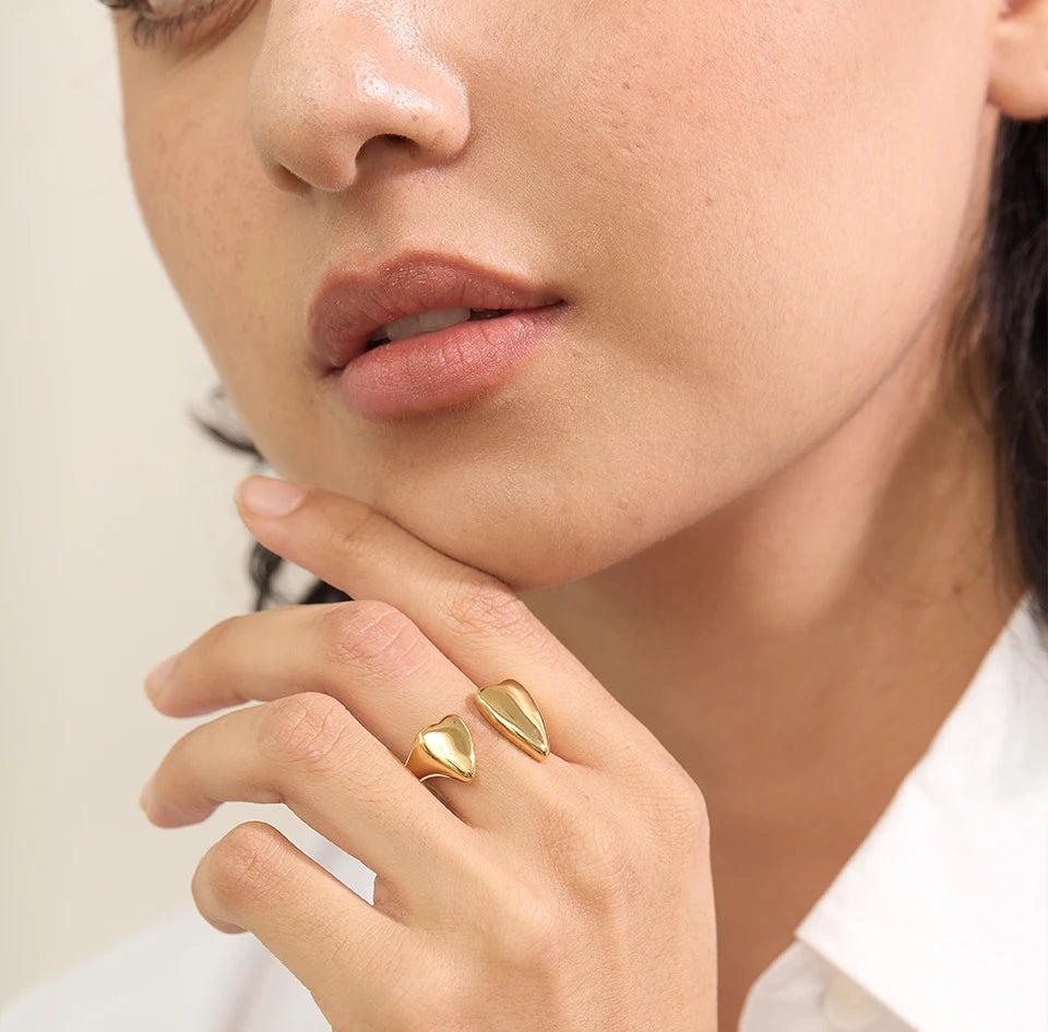 Heart Modern Adjustable Statement Ring - Ecru