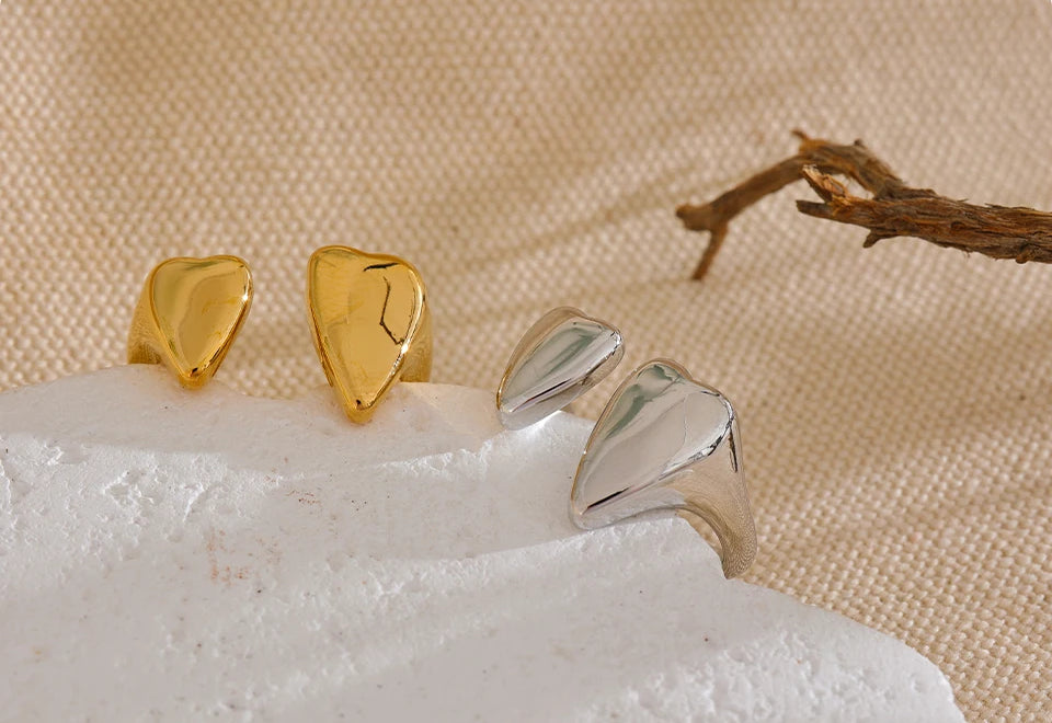 Heart Modern Adjustable Statement Ring - Ecru