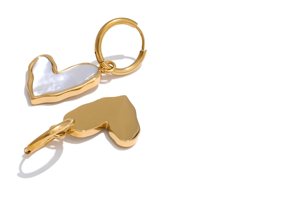 Heart Shell Versatile Hoop Earrings - Ecru