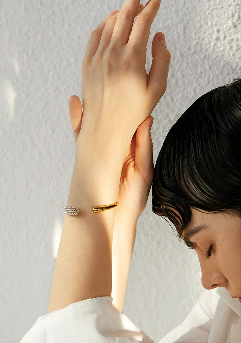 Imitation Pearls Geometric Cuff Bracelet - Ecru